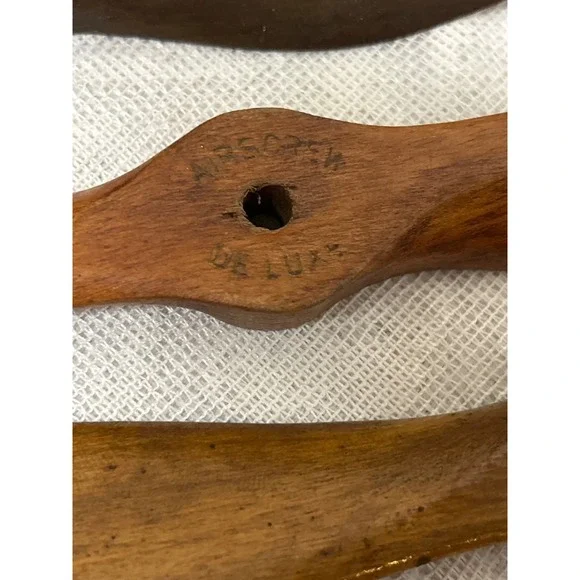 10 Vintage Wooden Model Airplane Propellers Top Flite Flo-Torque Airscrew Lot 6 - Picture 5 of 6